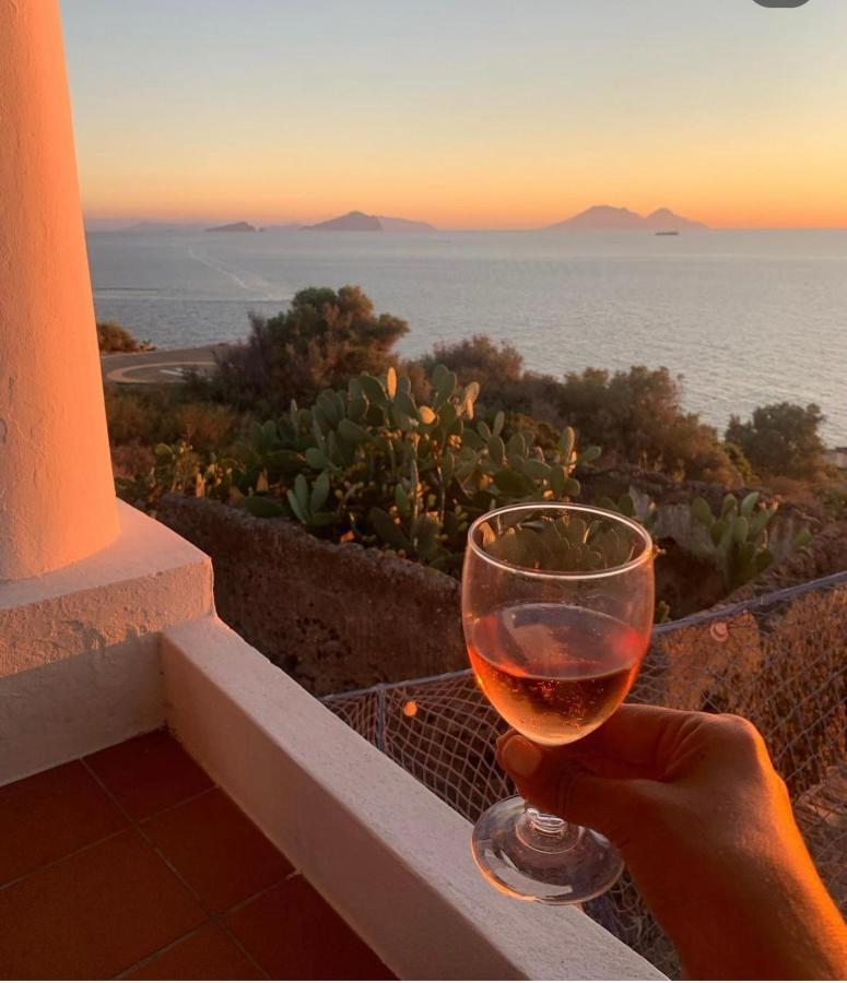 Luna Rossa Ginostra Luaran gambar